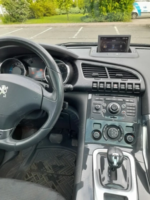 Peugeot 3800 Hybrid  - imagine 5