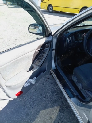 vand Hyundai elentra euro4 berlina oferta specială  - imagine 3