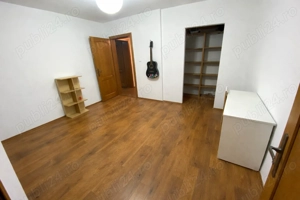 Apartament 3 camere de vânzare   Moșnița Nouă, zonă excelentă - imagine 8