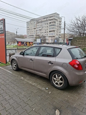 kia ceed 1.6 diesel - imagine 5