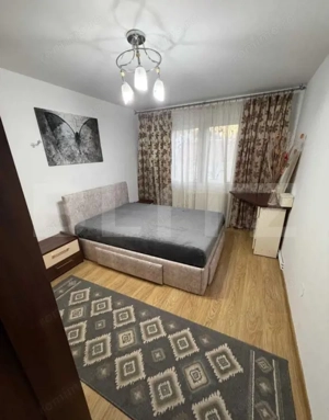 Închiriez apartament 3 camere – 66 mp, parcare