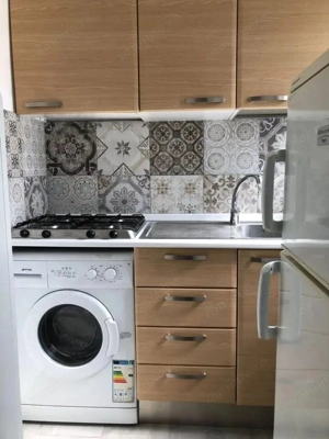 Apartament de vanzare de 2 camere in zona Gorjului aproape de metrou - imagine 5