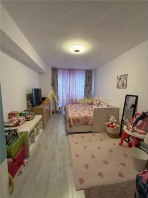 Apartament 3 camere de vanzare – 2 bai – 101.5 mp – bloc nou – complet mobilat si utilat - imagine 8