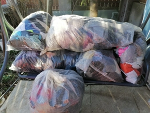 Donez haine adult 7 saci mari 