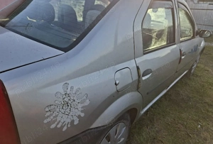 vând Logan 1.6 model full option înmatriculat poate fi reparat sau folosit pentru piese - imagine 3