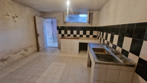 INCHIRIERE Casa individuala D + P + E + M cu 8 Camere 5 Bai 750 mp Teren CETATE - imagine 18