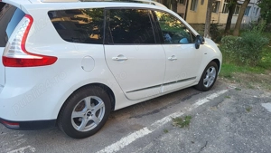 Renault grand scenic - imagine 2