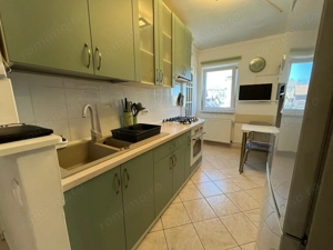 Zona Lipovei. ETAJ 2. Decomandat. 3 balcoane!