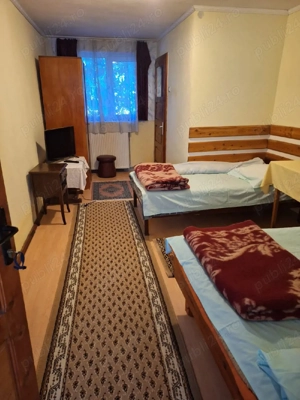 închiriez cabana - imagine 2