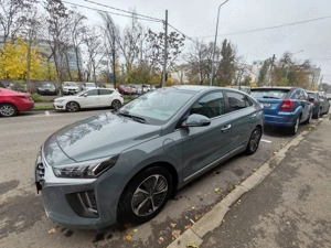 Ti-e teama de benzina la 10 lei, dar nu vrei sa ramai cu electrica pe drum? Alege Hyundai Ioniq PHEV