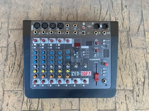 mixer audio cu efecte voce Allen&Heath ZEDi 10 FX
