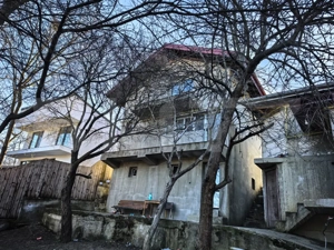 Casa la rosu 4 camere, 169mp, piata Pacurari