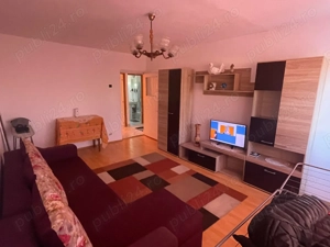 Vând apartament 2 camere decomandat conf1 etajul 4