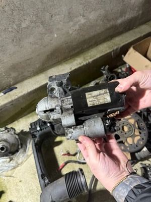 Dezmembrări BMW 535d F10 N57 3.0 diesel – piese motor EGR, pompă ulei, admisie etc  - imagine 4