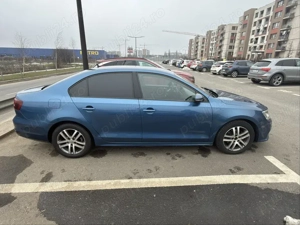 Volkswagen Jetta 2.0 tdi 110 cp - imagine 4