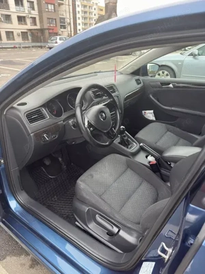 Volkswagen Jetta 2.0 tdi 110 cp - imagine 6
