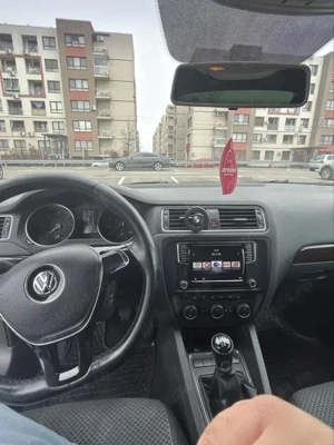 Volkswagen Jetta 2.0 tdi 110 cp - imagine 7