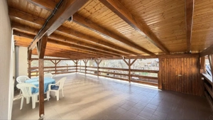 Apartament modern 3 camere cu balcoan terasa și curte comuna in Strand - imagine 8