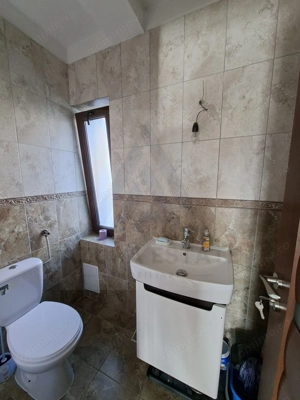 Casa intabulata 5 camere 2 bai si curte generoasa in Bavaria Park - imagine 14