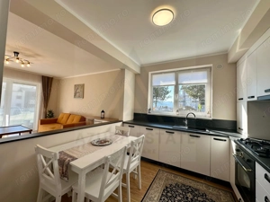 Apartament ultrafinisat 2 camere balcon 7.5 mp si parcare in Cristian