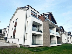 Apartament ultrafinisat 2 camere balcon 7.5 mp si parcare in Cristian - imagine 15