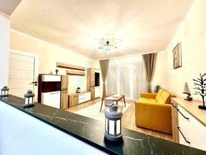 Apartament ultrafinisat 2 camere balcon 7.5 mp si parcare in Cristian - imagine 8