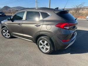 Hyundai Tucson 2.0 crdi 4x4 - imagine 12
