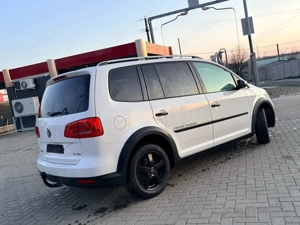 Volkswagen Cross Touran 2.0 Tdi 140 cp 2012 Euro 5  - imagine 7