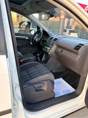 Volkswagen Cross Touran 2.0 Tdi 140 cp 2012 Euro 5  - imagine 5