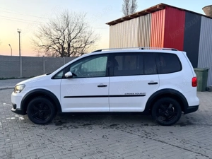 Volkswagen Cross Touran 2.0 Tdi 140 cp 2012 Euro 5  - imagine 3