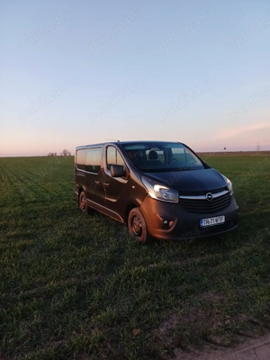 Vand opel vivaro stare excelenta proprietar.  - imagine 3
