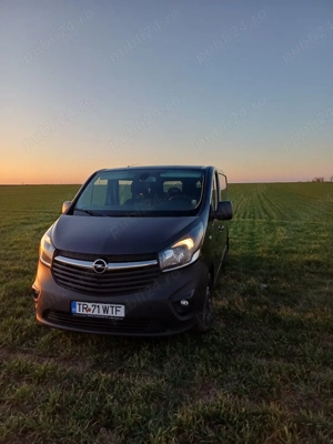 Vand opel vivaro stare excelenta proprietar. 