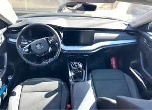 skoda octavia  - imagine 3