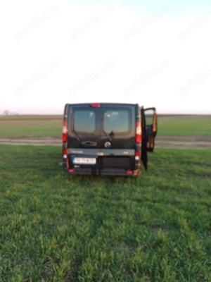 Vand opel vivaro stare excelenta proprietar.  - imagine 12