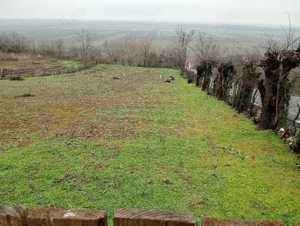 propietar vînd  casă locuibilă  - imagine 9