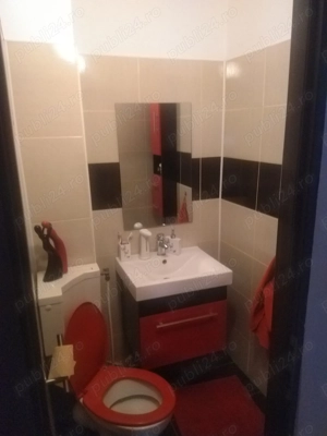 De închiriat apartament 3 camere, decomandat, Unirii Sud 