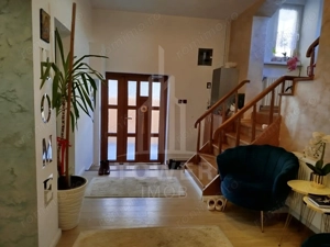 Titlu: Casă individuală spațioasă cu panouri solare – Zona Piața Cluj, Sibiu - imagine 8