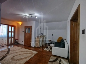 Titlu: Casă individuală spațioasă cu panouri solare – Zona Piața Cluj, Sibiu - imagine 10