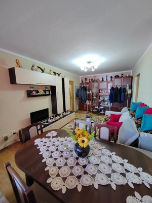 Vând apartament cu centrala proprie aproape de Shopping City  - imagine 6