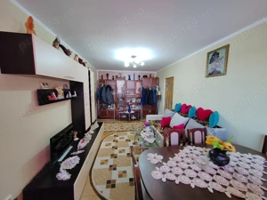 Vând apartament cu centrala proprie aproape de Shopping City  - imagine 3