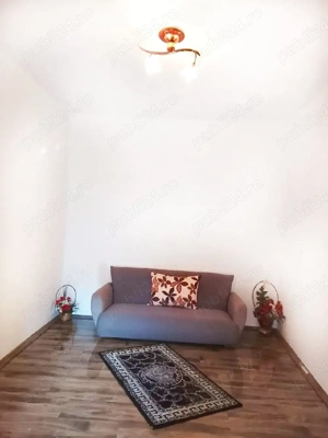 Două case intr-o curte, partial din caramidă, cu interior renovat in anul 2025, in zona bună, - imagine 8