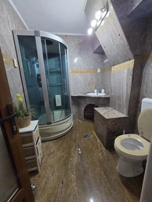 Apartament 2 camere decomandat-zona Spitalul Judetean-125.700 euro neg - imagine 11