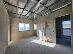 Casă de vânzare jucu de mijloc  - imagine 4