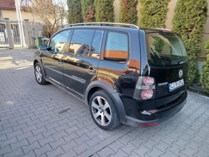 Volkswagen Touran Cross 1.9 TDI Automata DSG - imagine 3