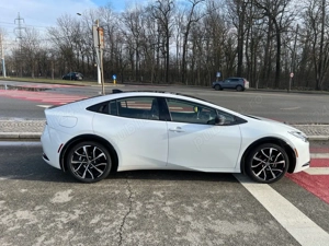 toyota prius 2025 - imagine 2