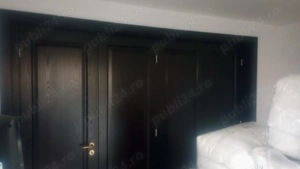 Glasvand cu 4 usi din lemn 2950x2250mm