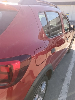 Vând mașina Dacia Sandero Stepway  - imagine 3
