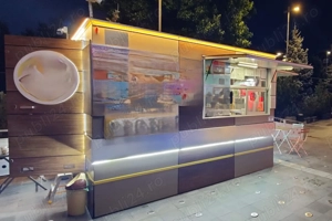 Vând sa schimb cu auto echivalent ca pret  Autorulota -Gelaterie-Patiserie   