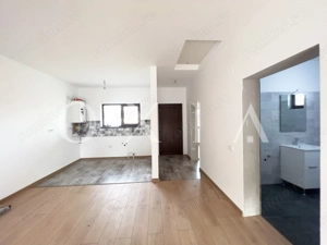 OX715 Valery 3 - aproape de principala - imagine 3