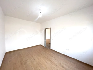 OX715 Valery 3 - aproape de principala - imagine 6